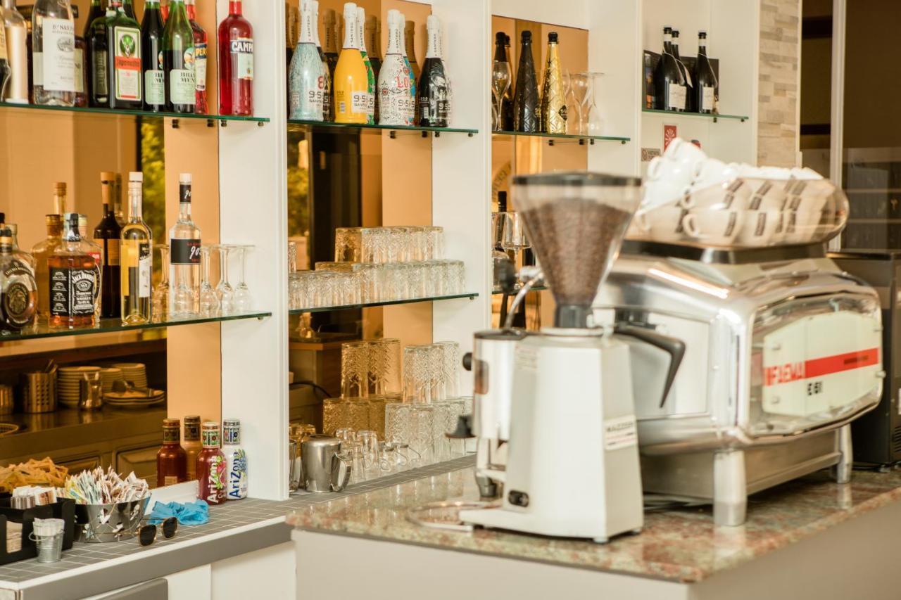 Hotel Lydia Cervia Ngoại thất bức ảnh